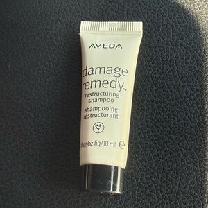 🌸NEW🌸 Aveda damage remedy daily hair repair
